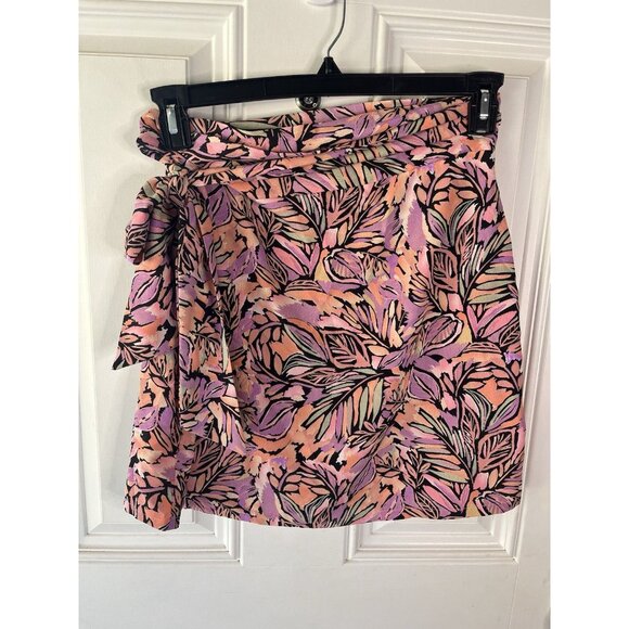 Molly bracken MINI WRAP SKIRT Pink Jeanne Floral Size Small Woman’s - Picture 6 of 9